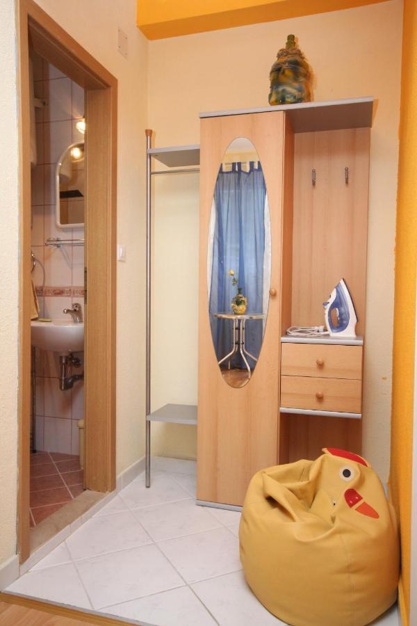 Apartments By The Sea Podgora, Makarska - 6713 Extérieur photo